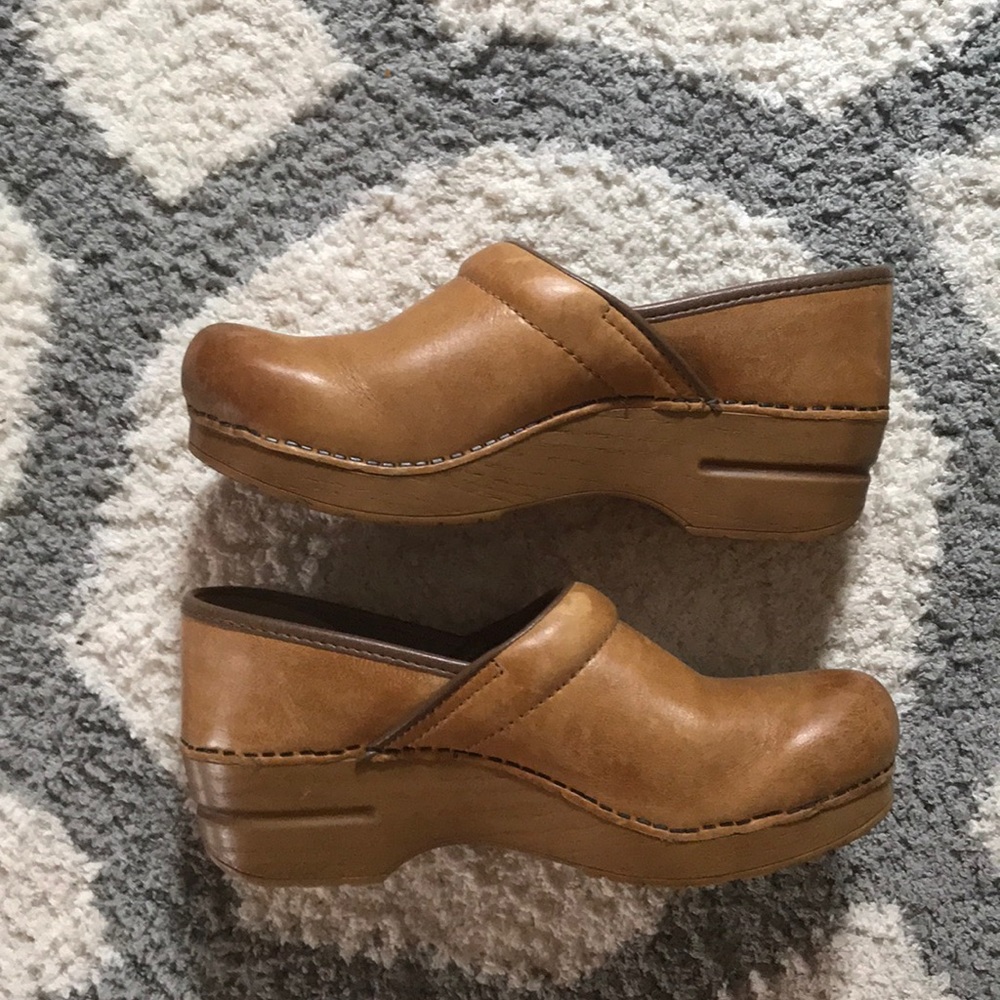 SALE! Dansko Distressed Clog - Women's